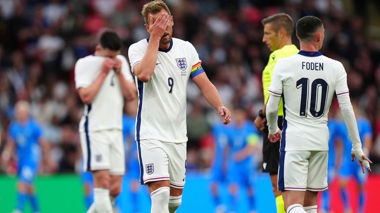 England verliert in einem Freundschaftsspiel gegen Island